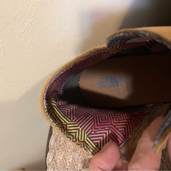 The North Face Bridgetown Zip Ankle Boots - Picture 4 of 6